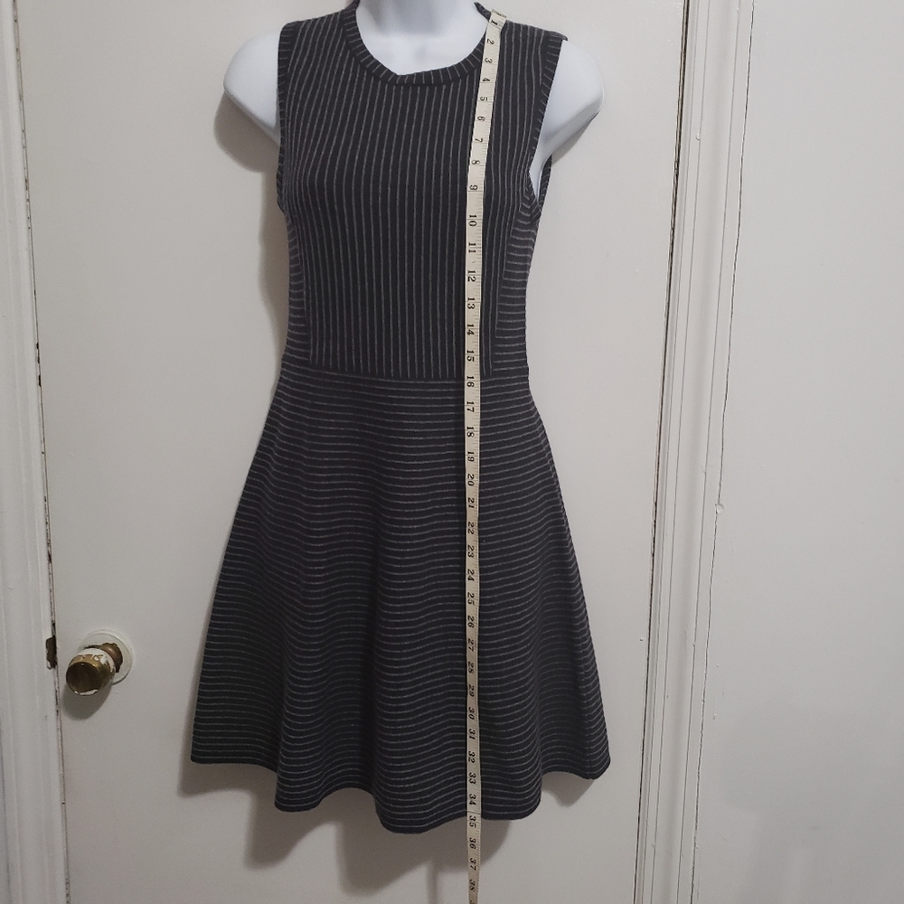 Dress - Picture 2 of 5